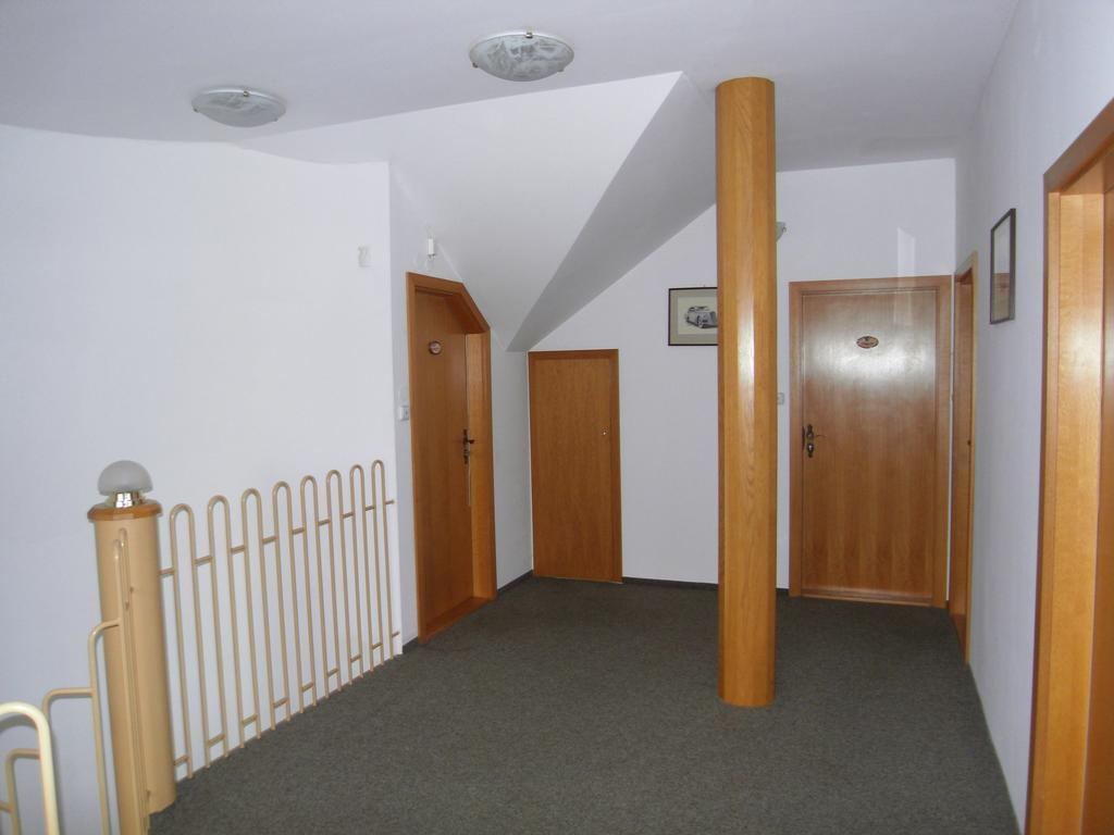 Penzion A Restaurace U Veterana Frenštát pod Radhoštěm Extérieur photo