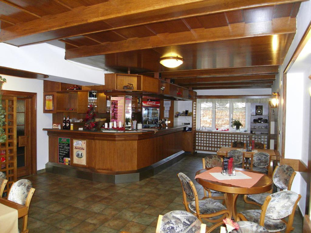 Penzion A Restaurace U Veterana Frenštát pod Radhoštěm Extérieur photo
